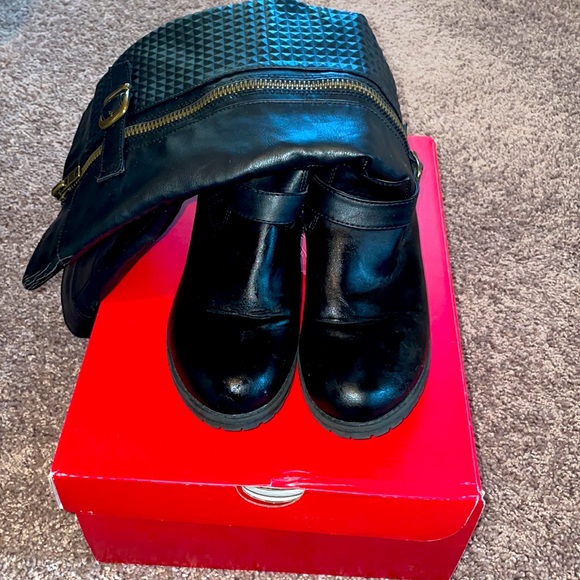 Black Riding Boots - Picture 2 of 7